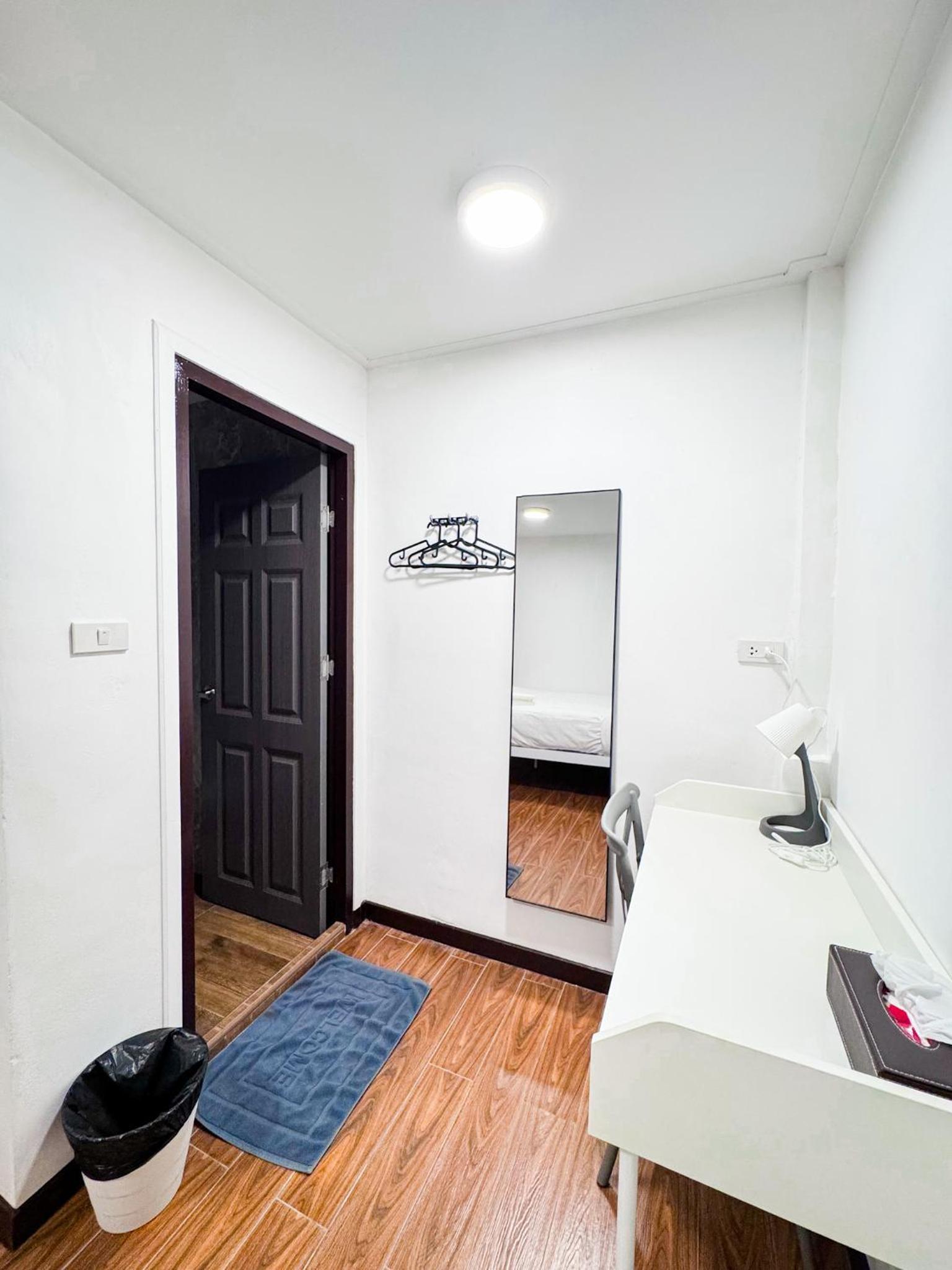Diff Hostel