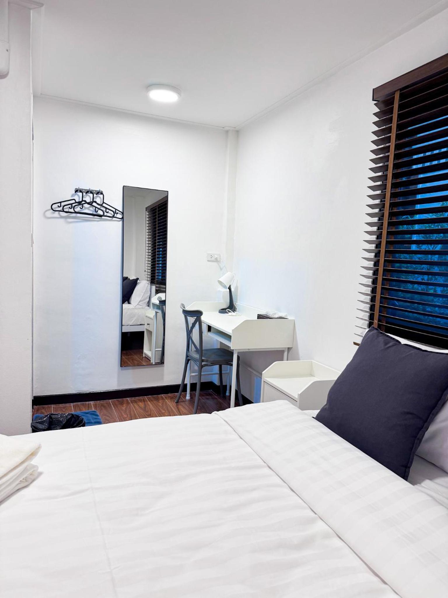 Diff Hostel