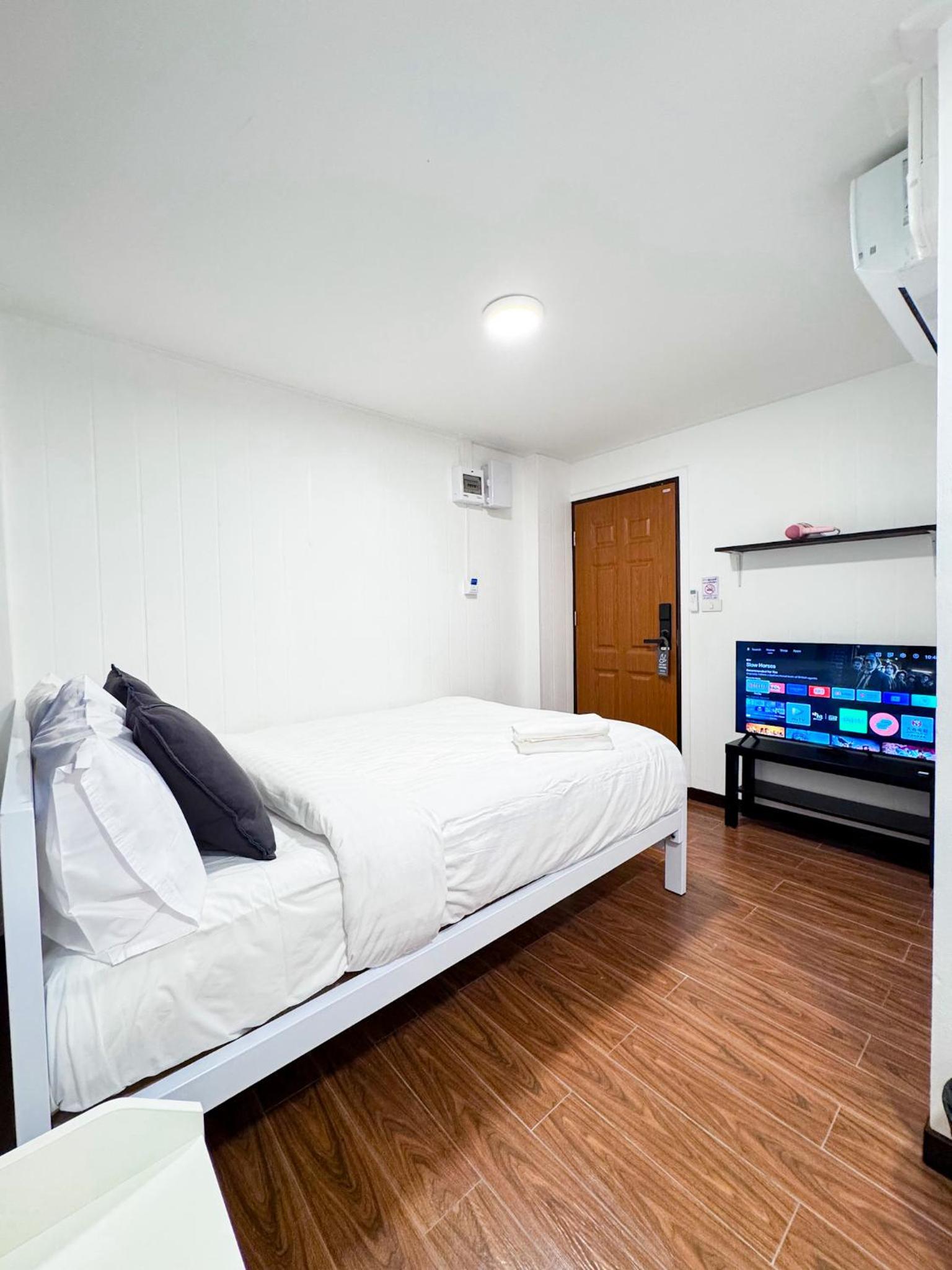 Diff Hostel