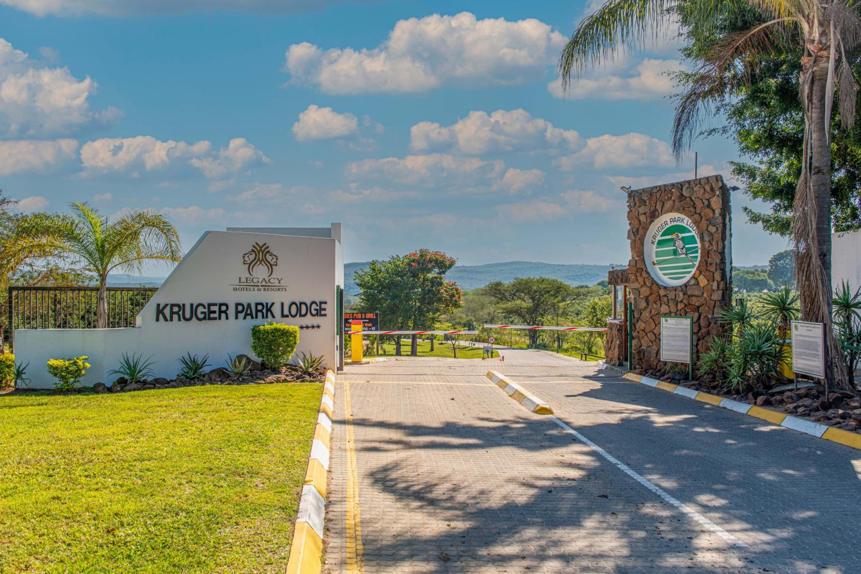 Kruger Park Lodge - Modern Unit 225B