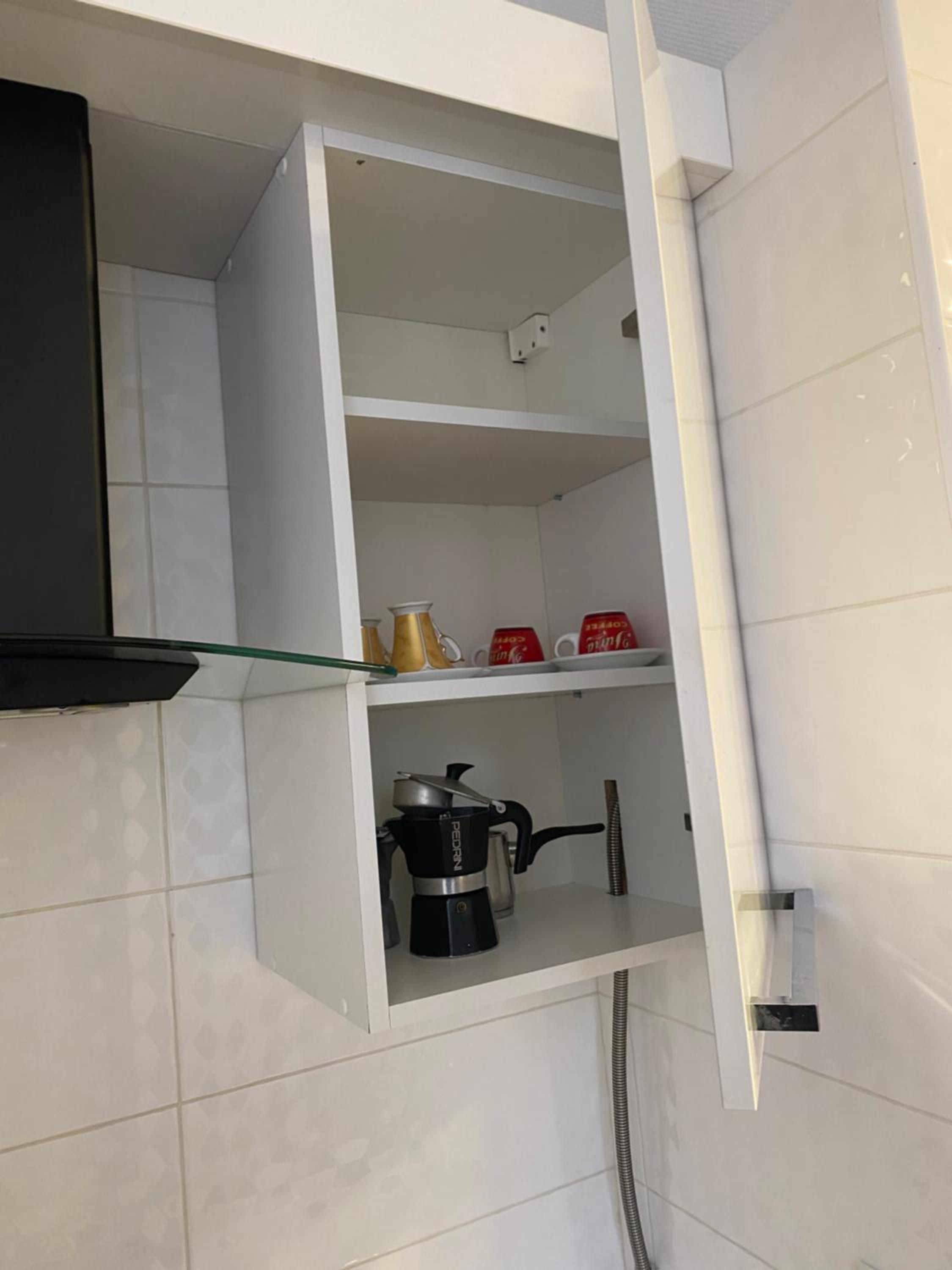 Magenta Apartment
