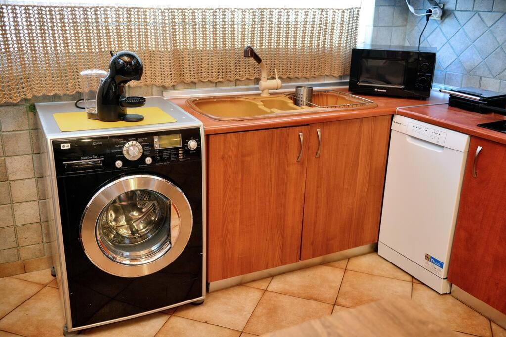 Unique Smaragda's Residense photo 2