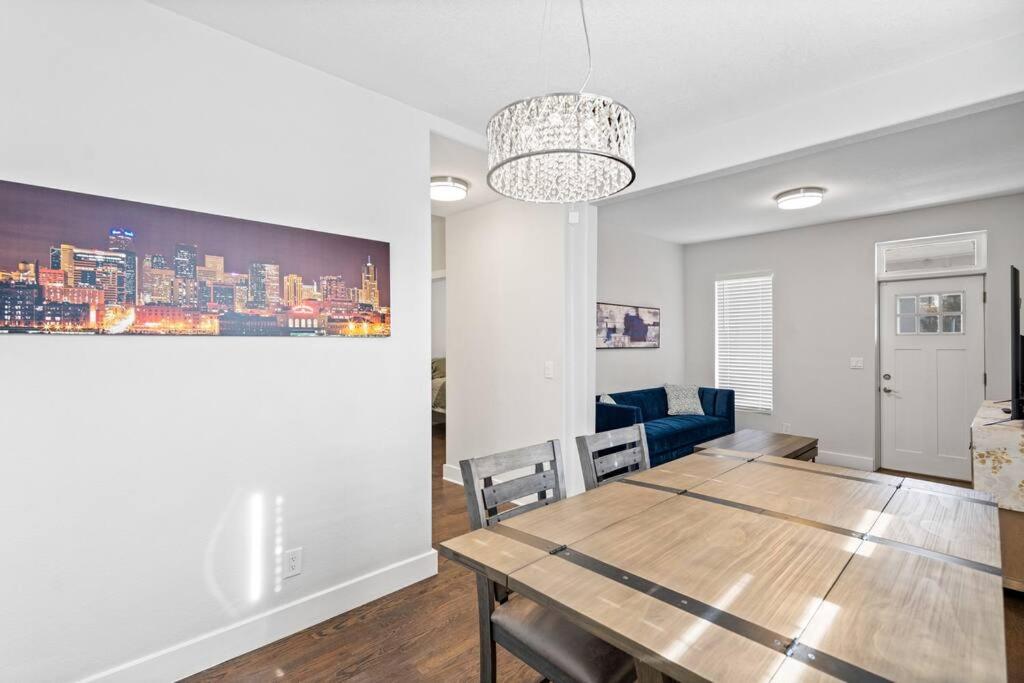 Updated 2 Bedroom home near Downtown! view 4