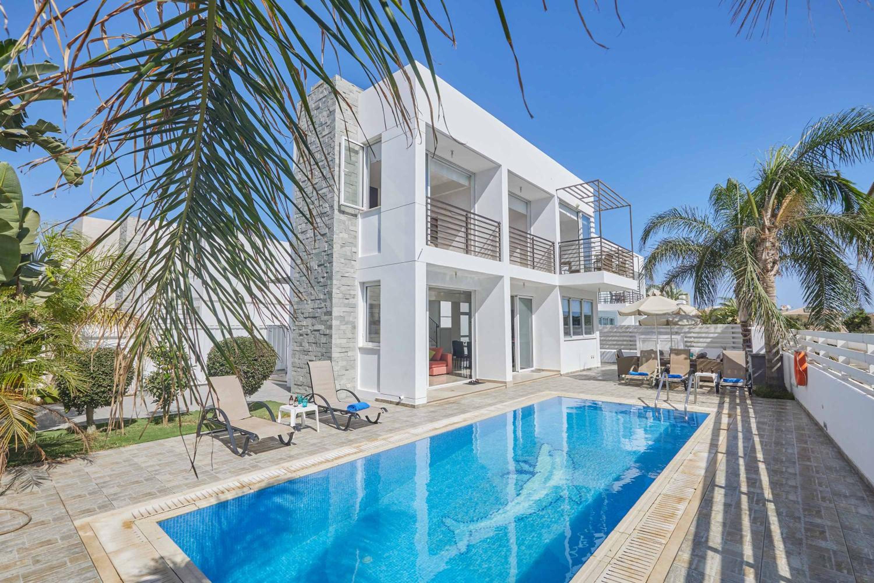 Protaras Pearl PE17