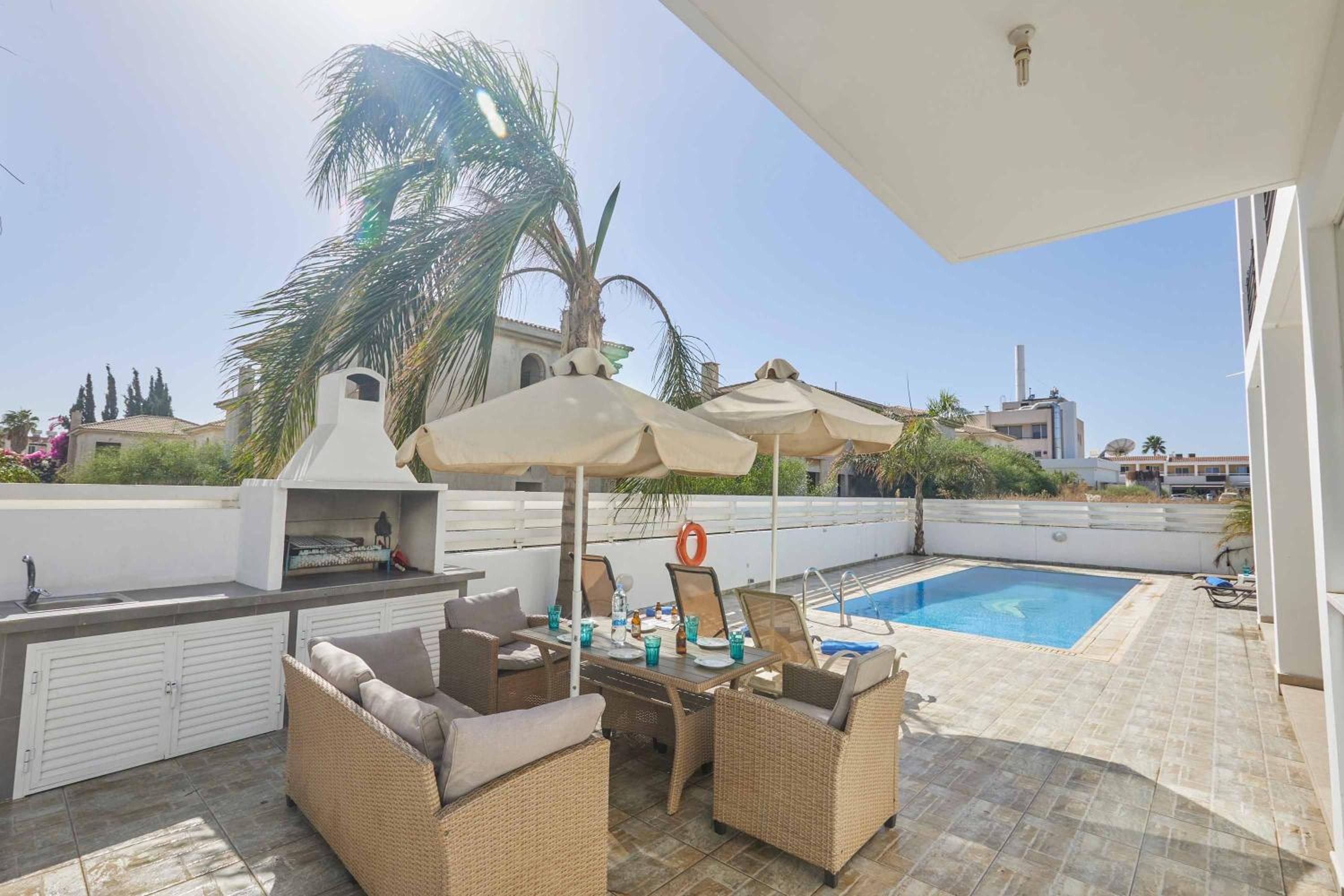 Protaras Pearl PE17