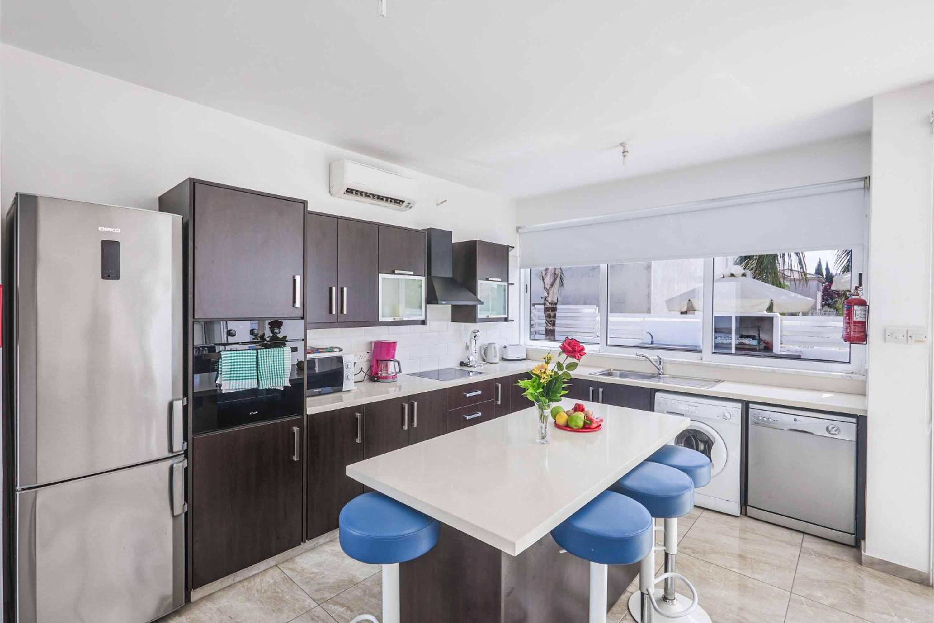 Protaras Pearl PE17