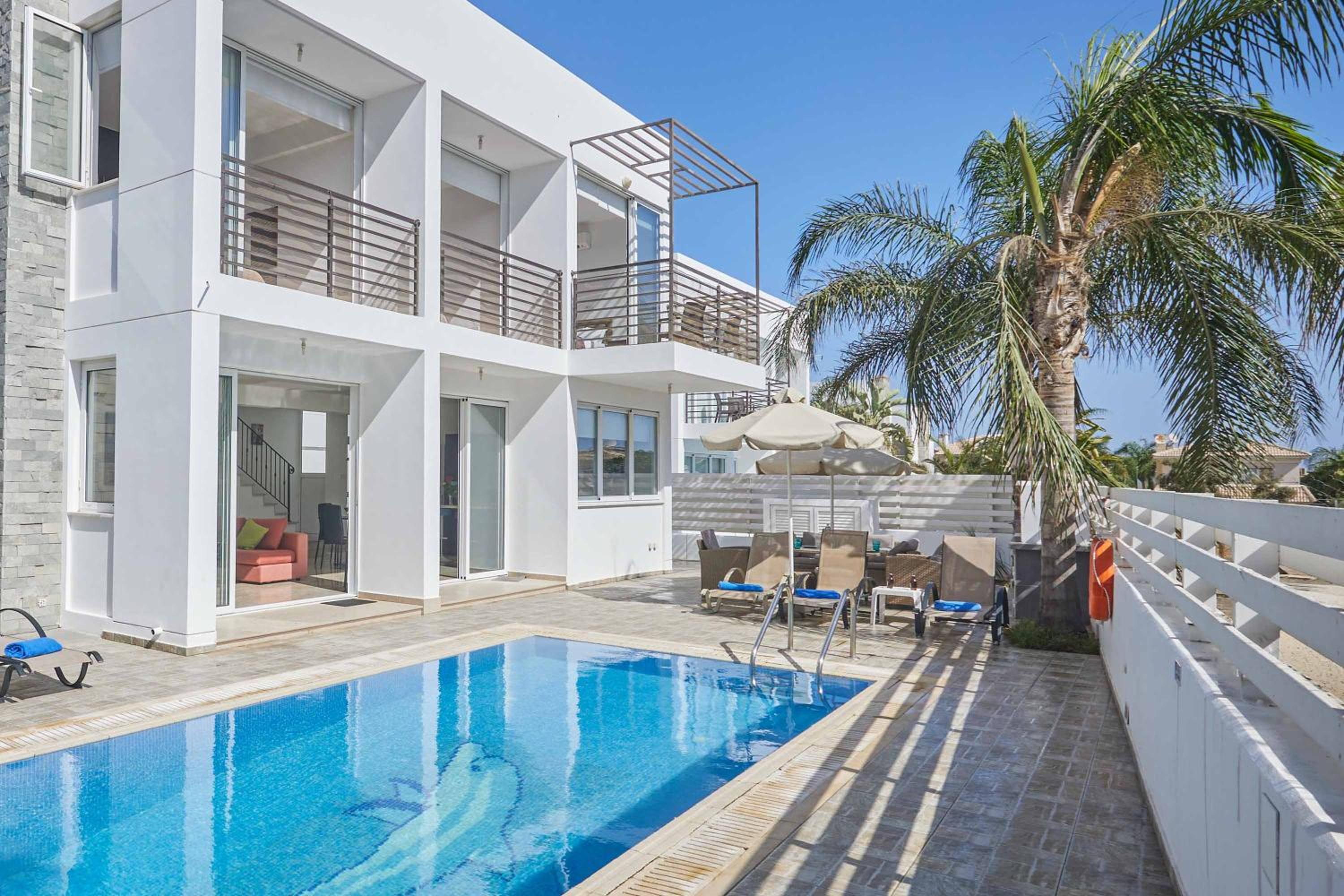 Protaras Pearl PE17