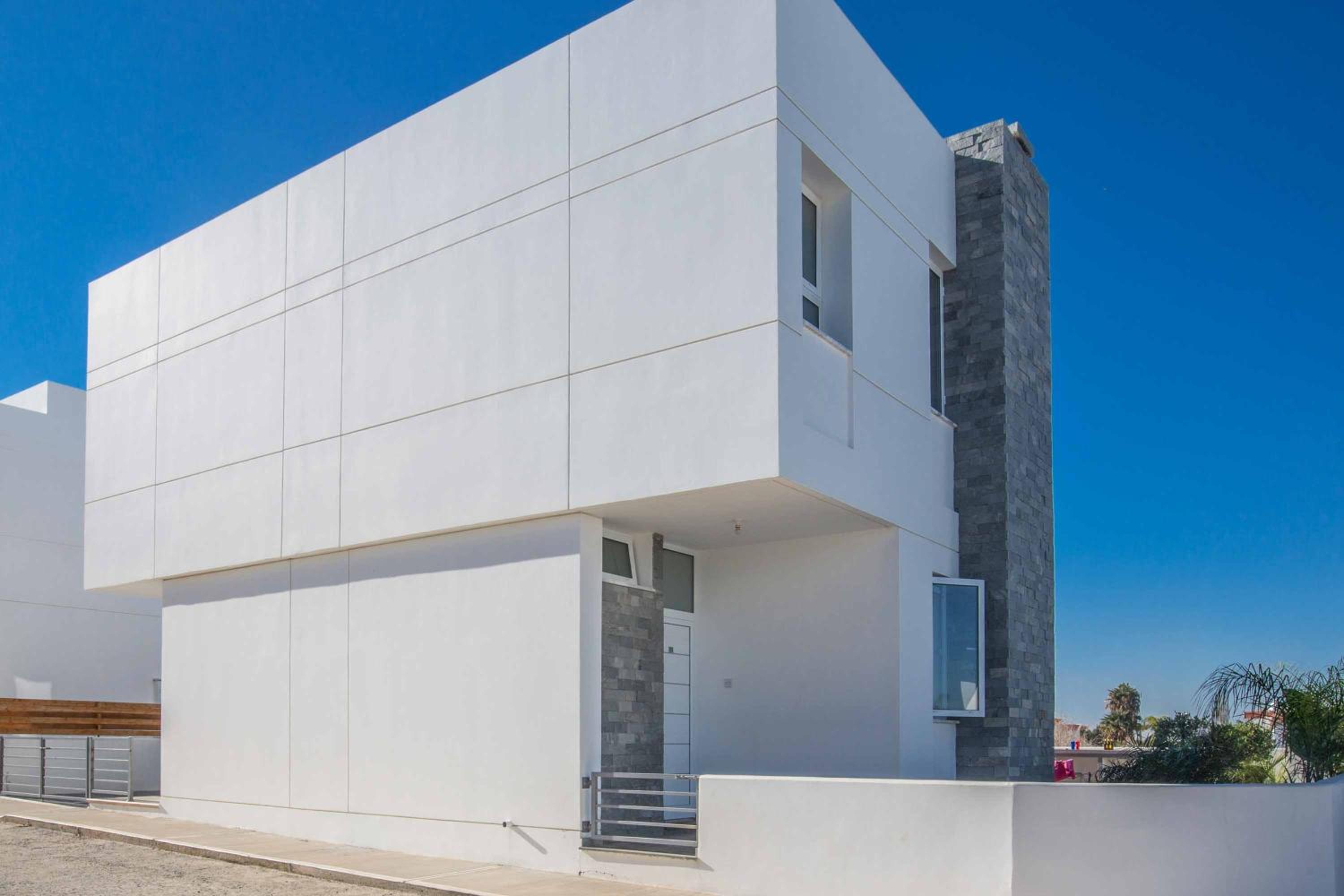 Protaras Pearl PE16
