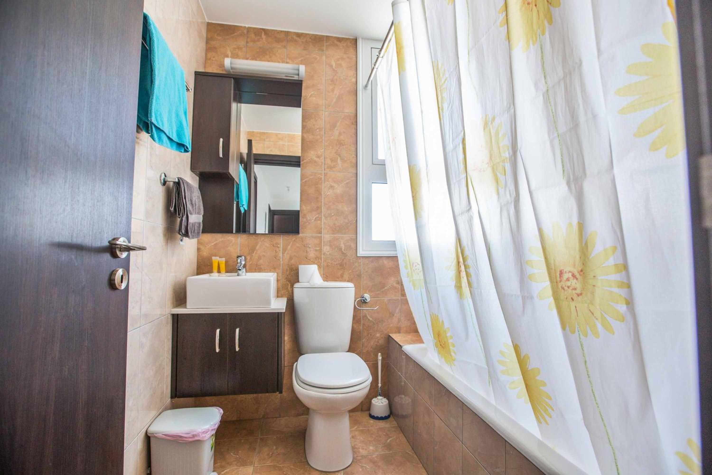 Protaras Pearl PE16