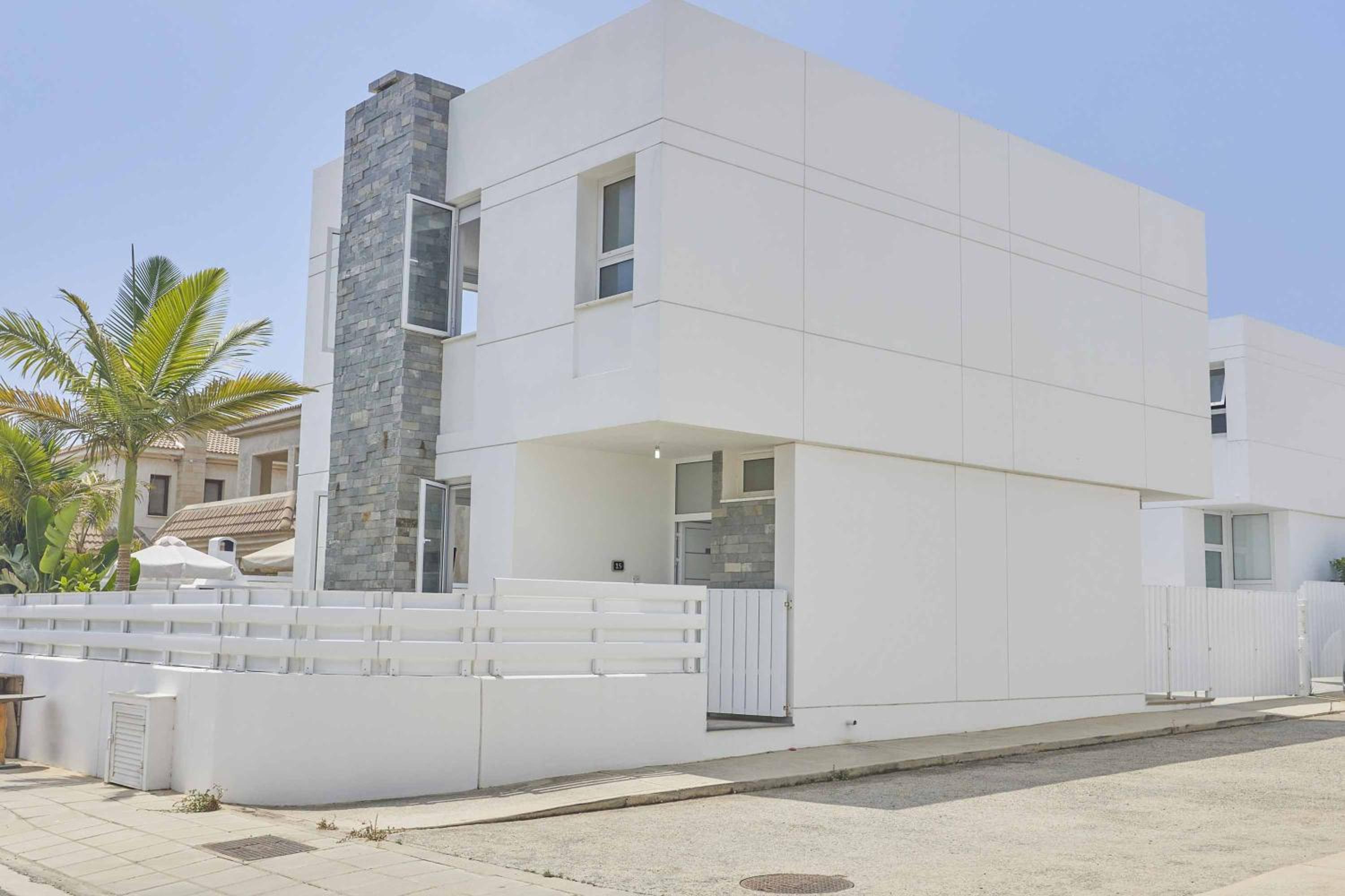 Protaras Pearl PE15