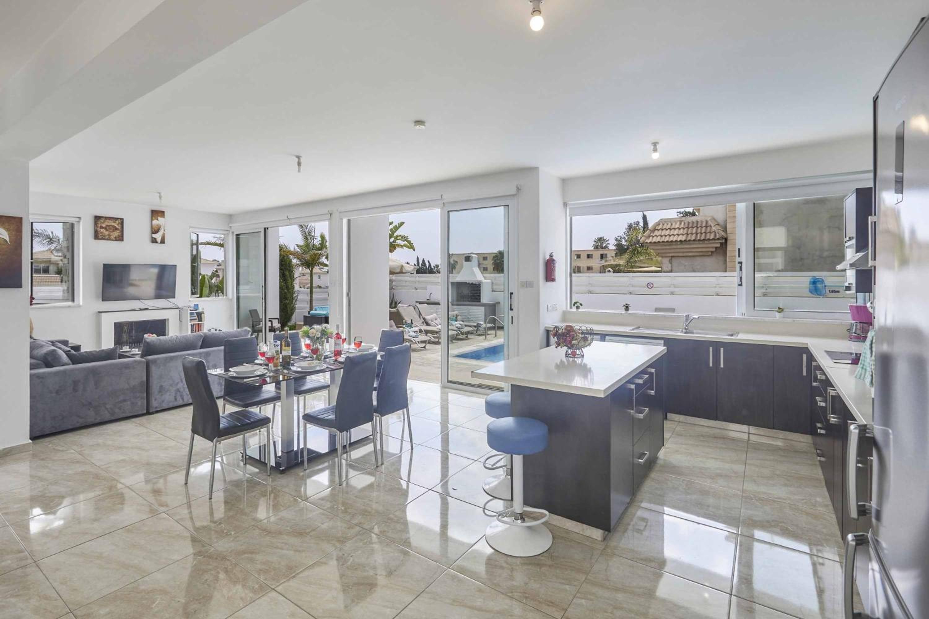 Protaras Pearl PE15