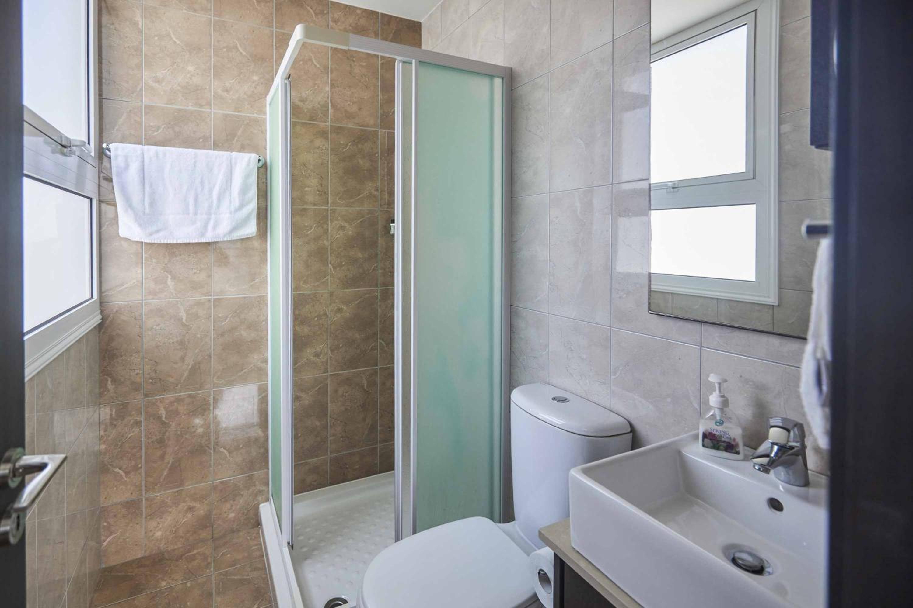 Protaras Pearl PE15