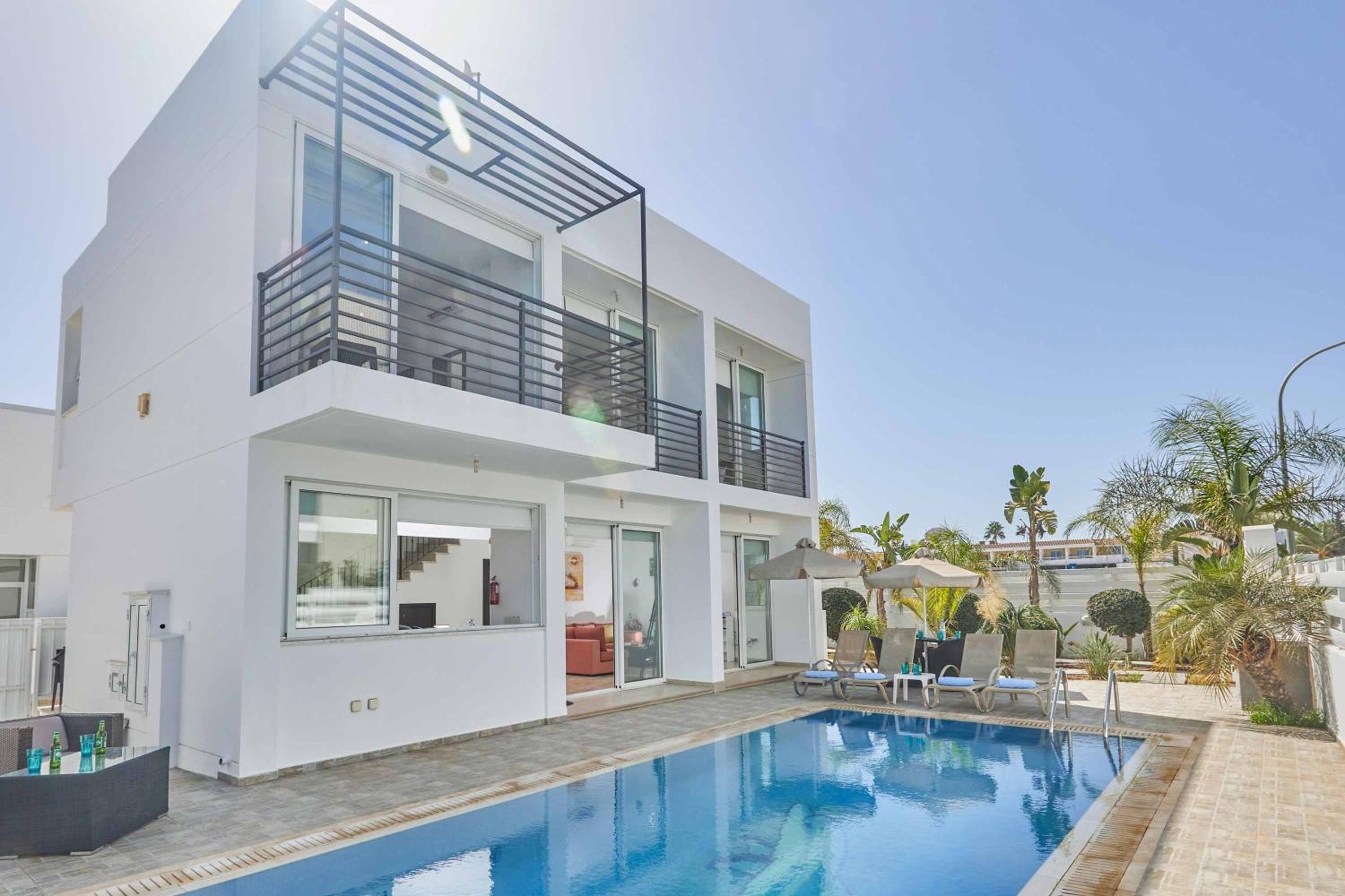 Protaras Pearl 18