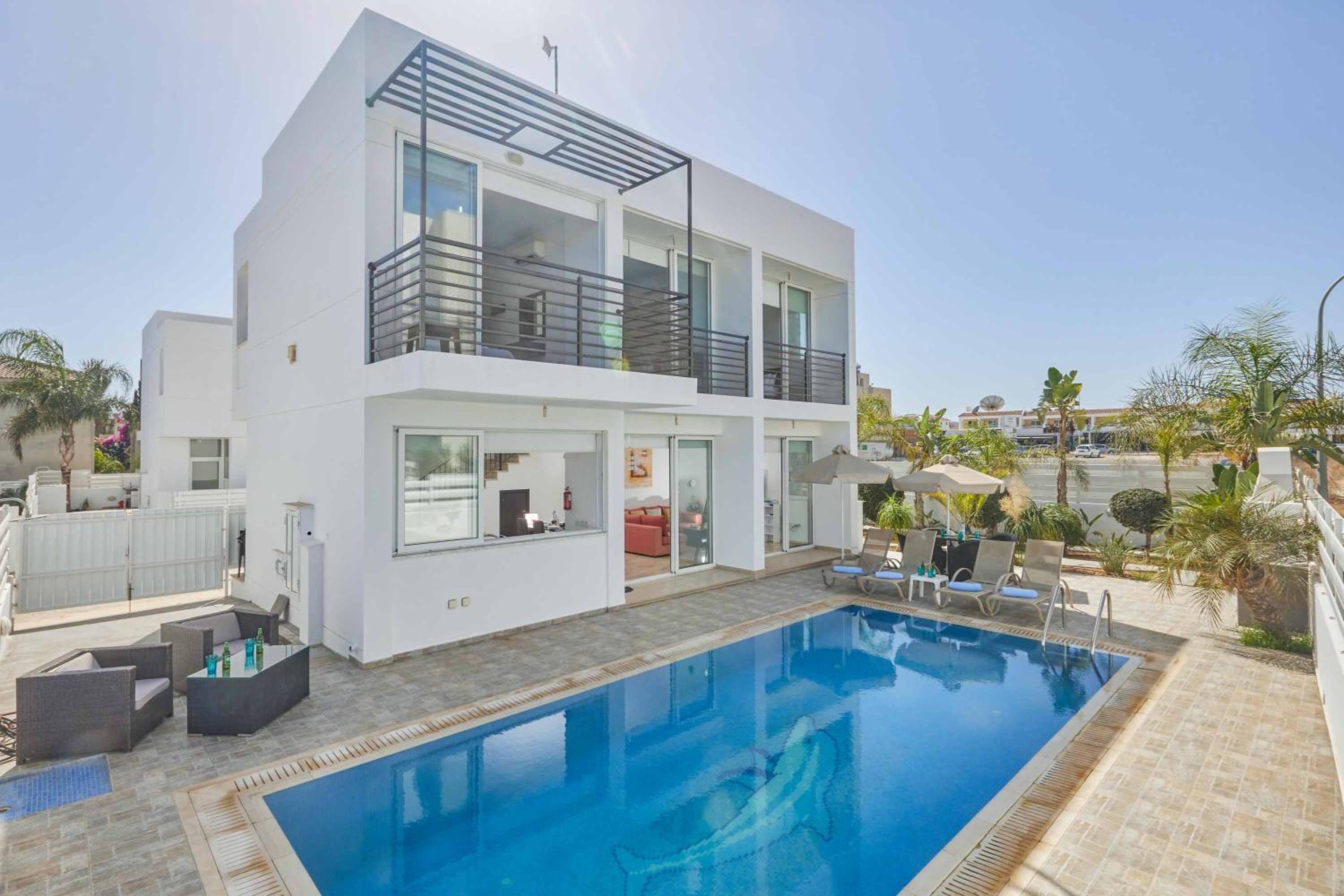 Protaras Pearl 18