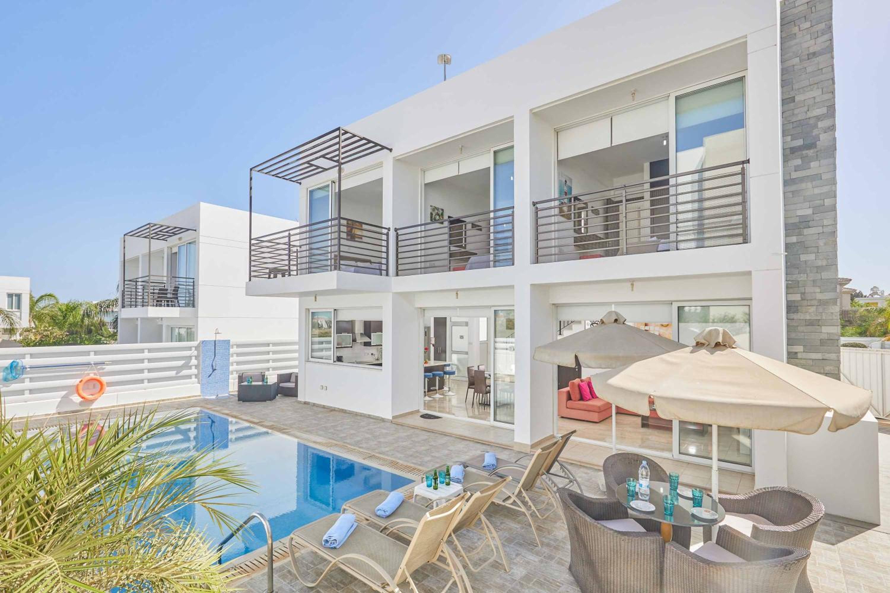 Protaras Pearl 18