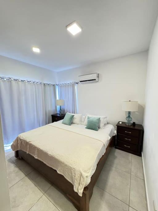 Oceanview Oasis Hermosa villa con vistas al mar