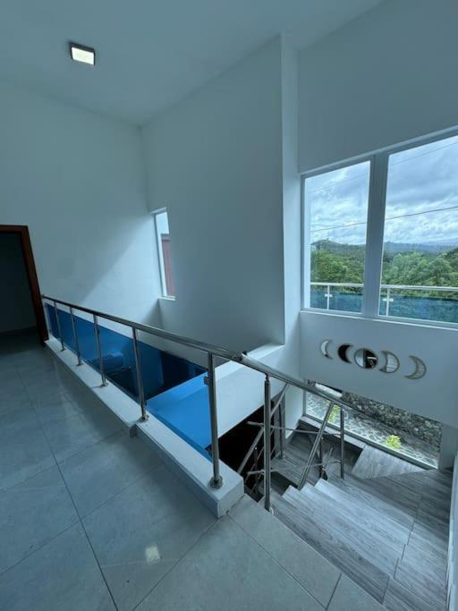 Oceanview Oasis Hermosa villa con vistas al mar