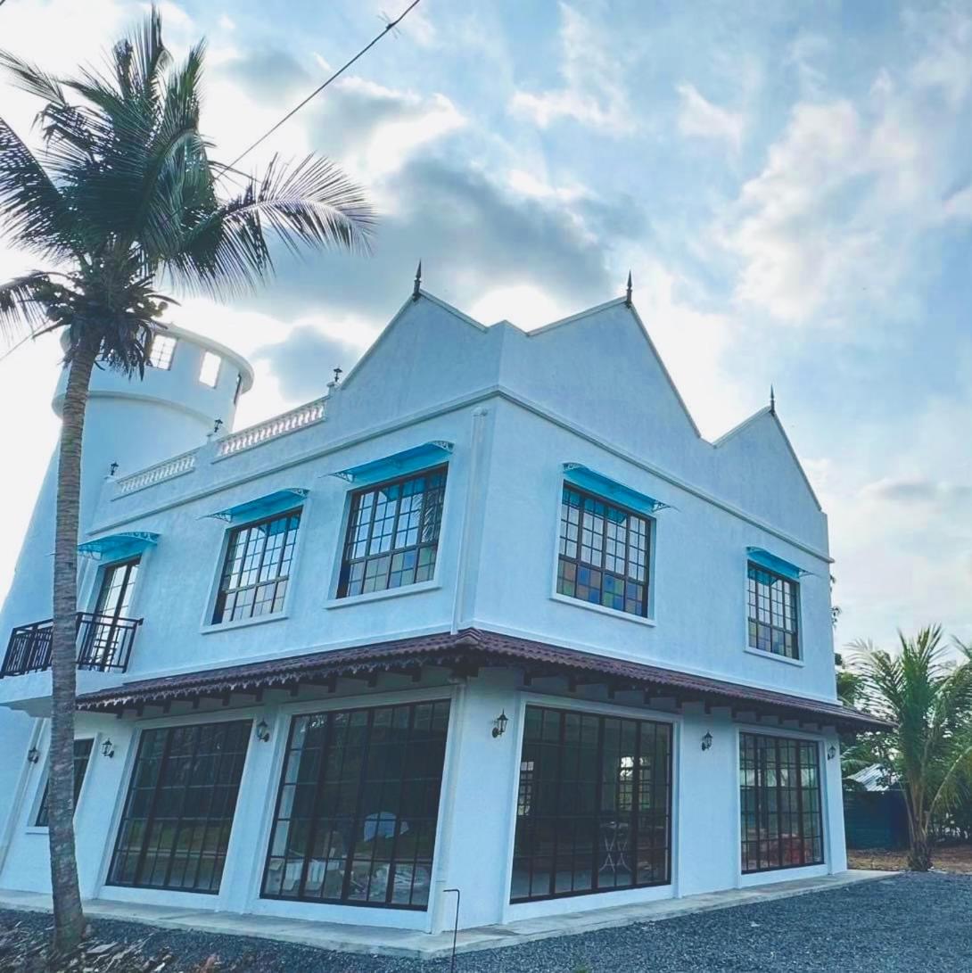 Pearl Castlestay