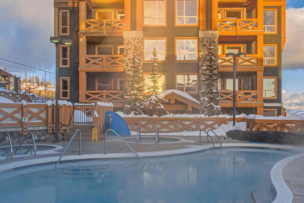 Stonegate Resort Unit A206