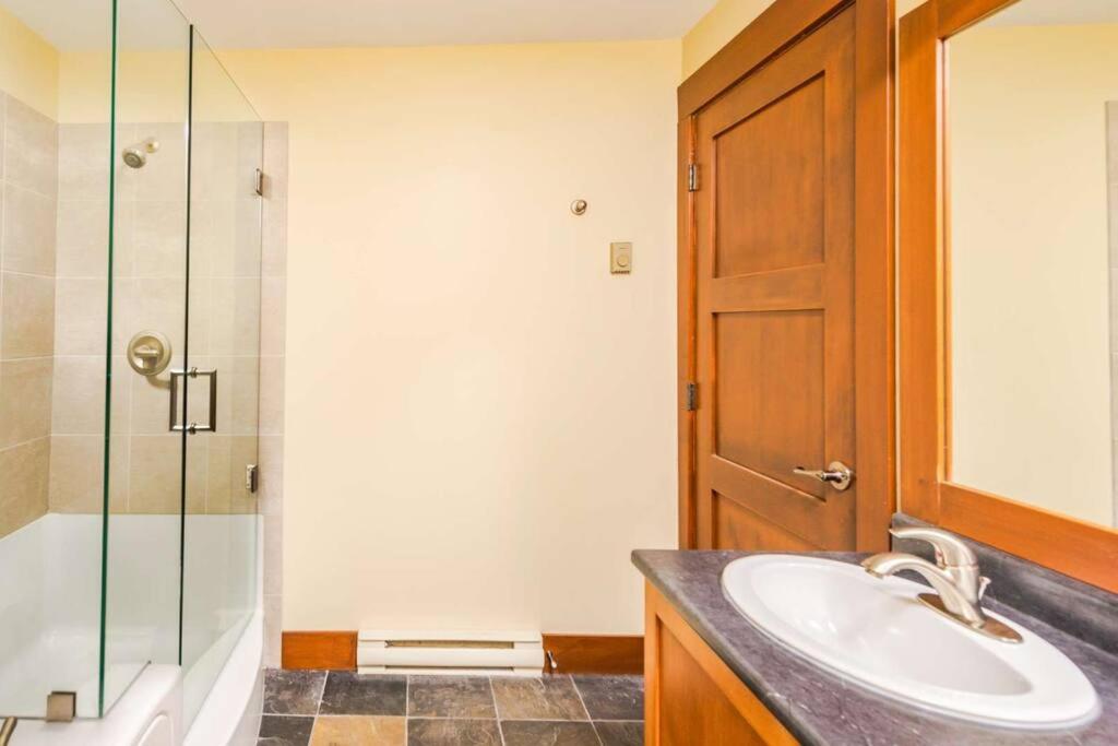Stonegate Resort Unit A206