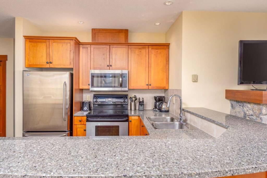 Stonegate Resort Unit A206
