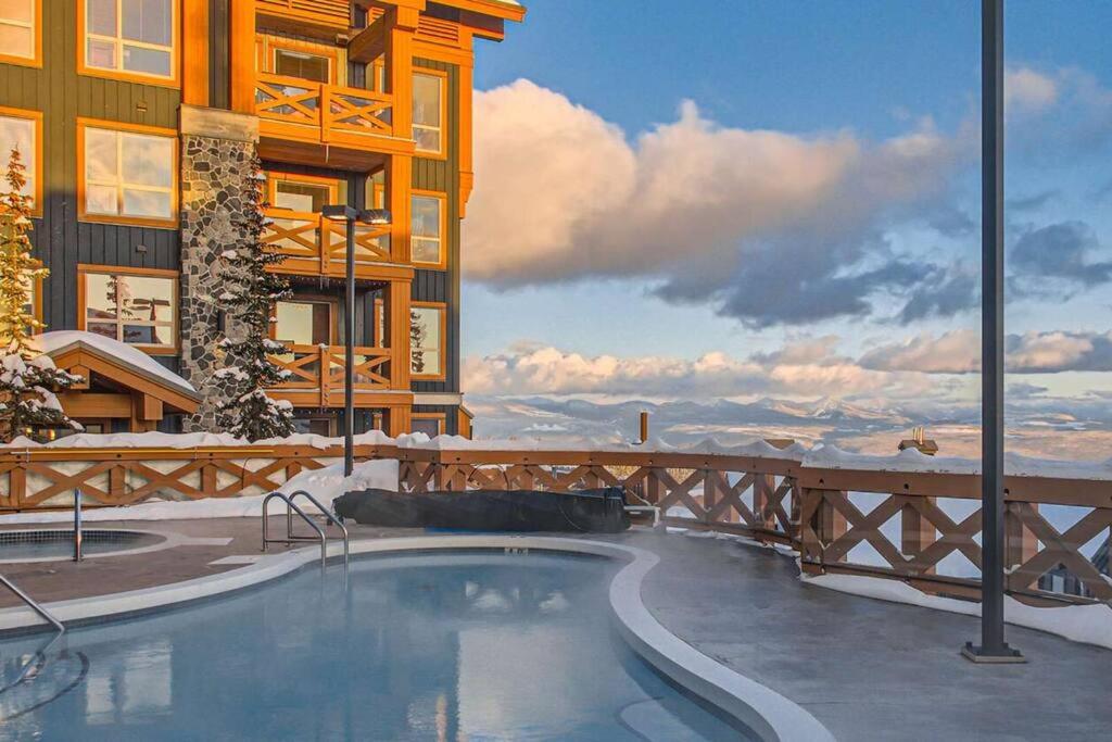 Stonegate Resort Unit A206