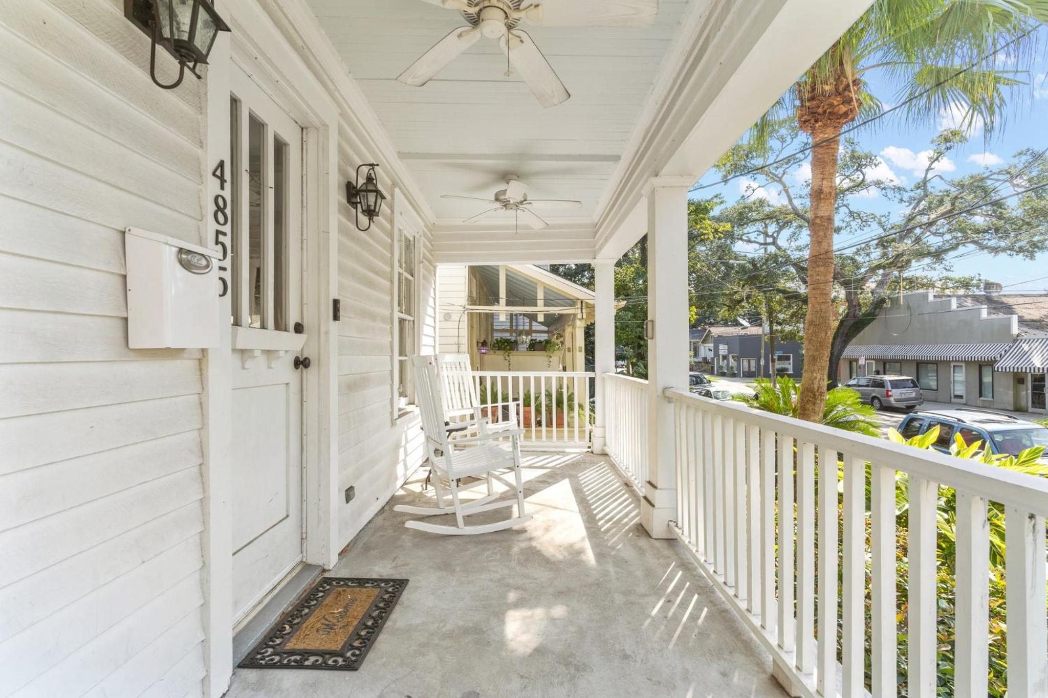 New Orleans retreat w private pool view 4