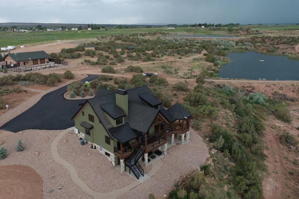 Spectacular And New Cliff Lake Lodge Six Lakes Resort