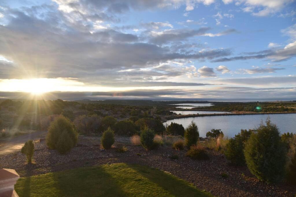 Spectacular And New Cliff Lake Lodge Six Lakes Resort