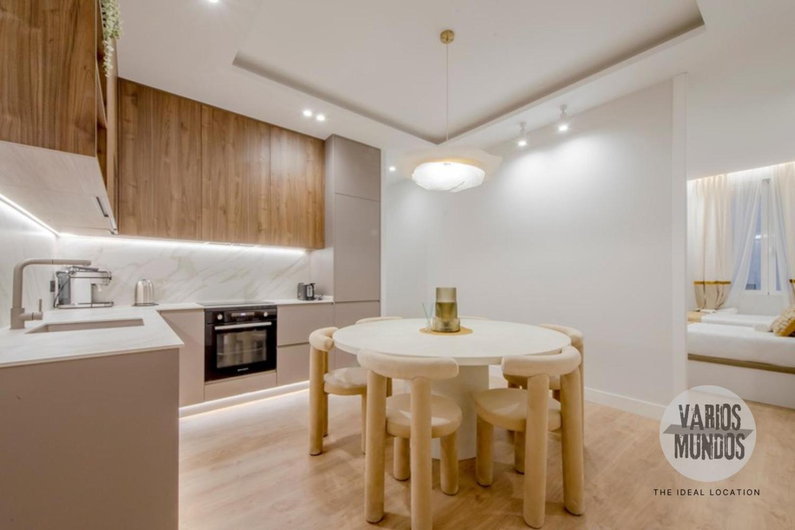 Apt de Lujo para 8 pax a 1 minuto de Plaza de Sol view 2