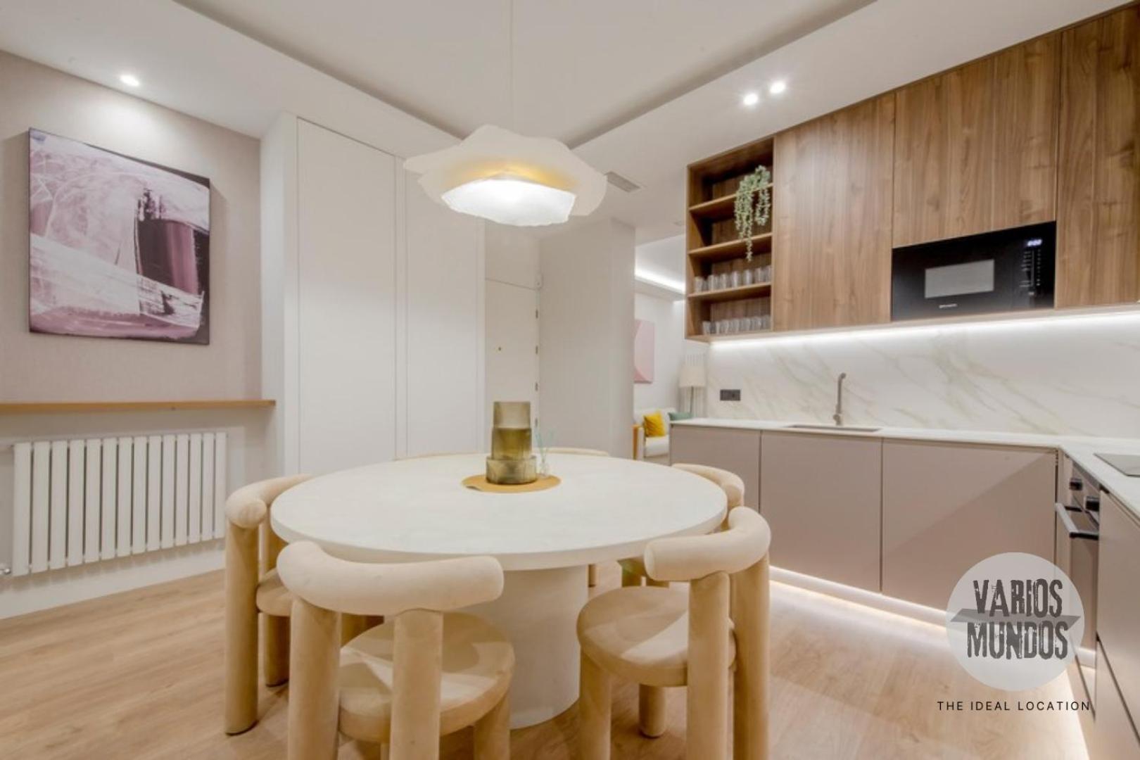 Apt de Lujo para 8 pax a 1 minuto de Plaza de Sol view 3