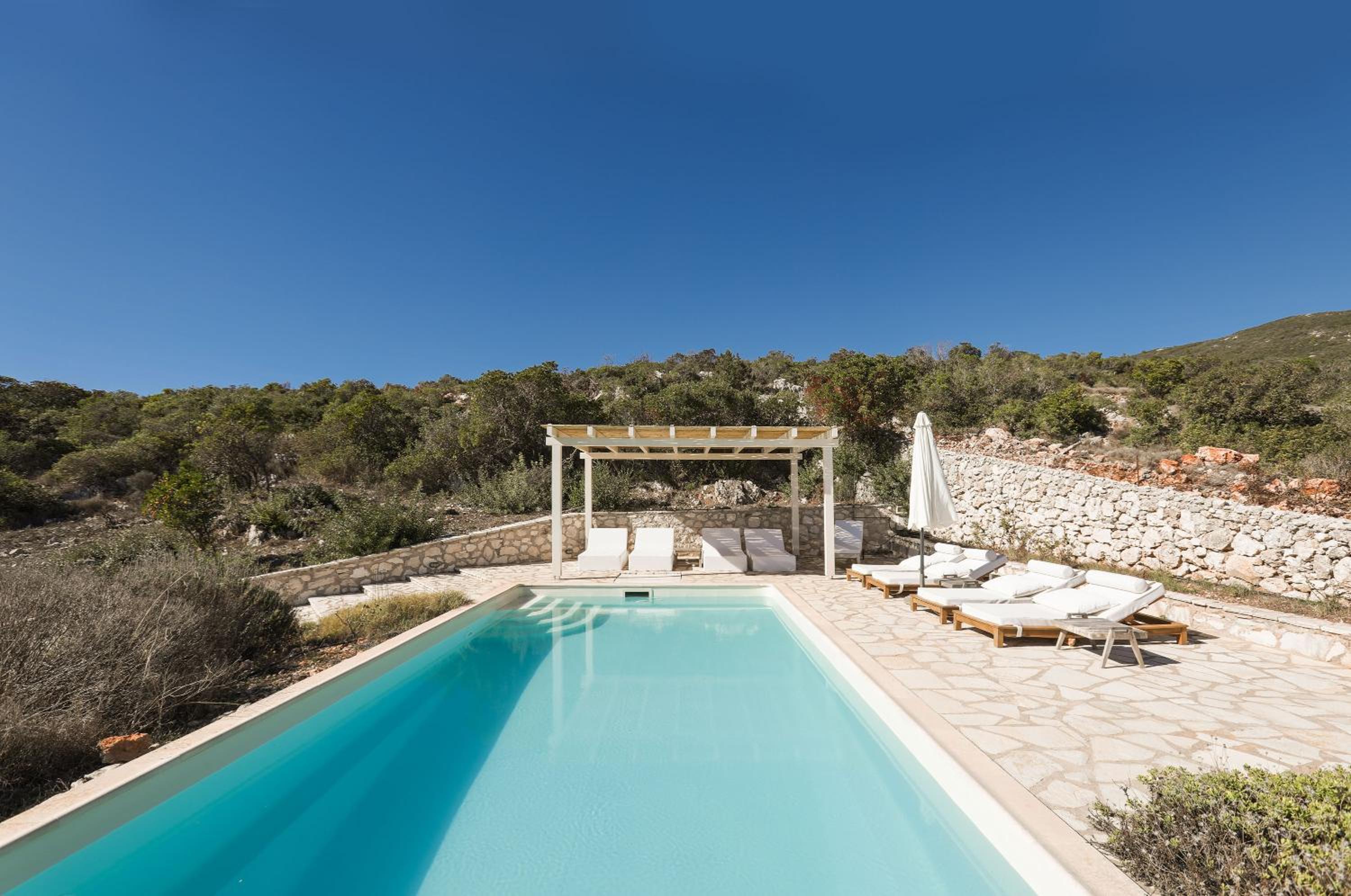 Urania Luxury Villa Geofos view 2