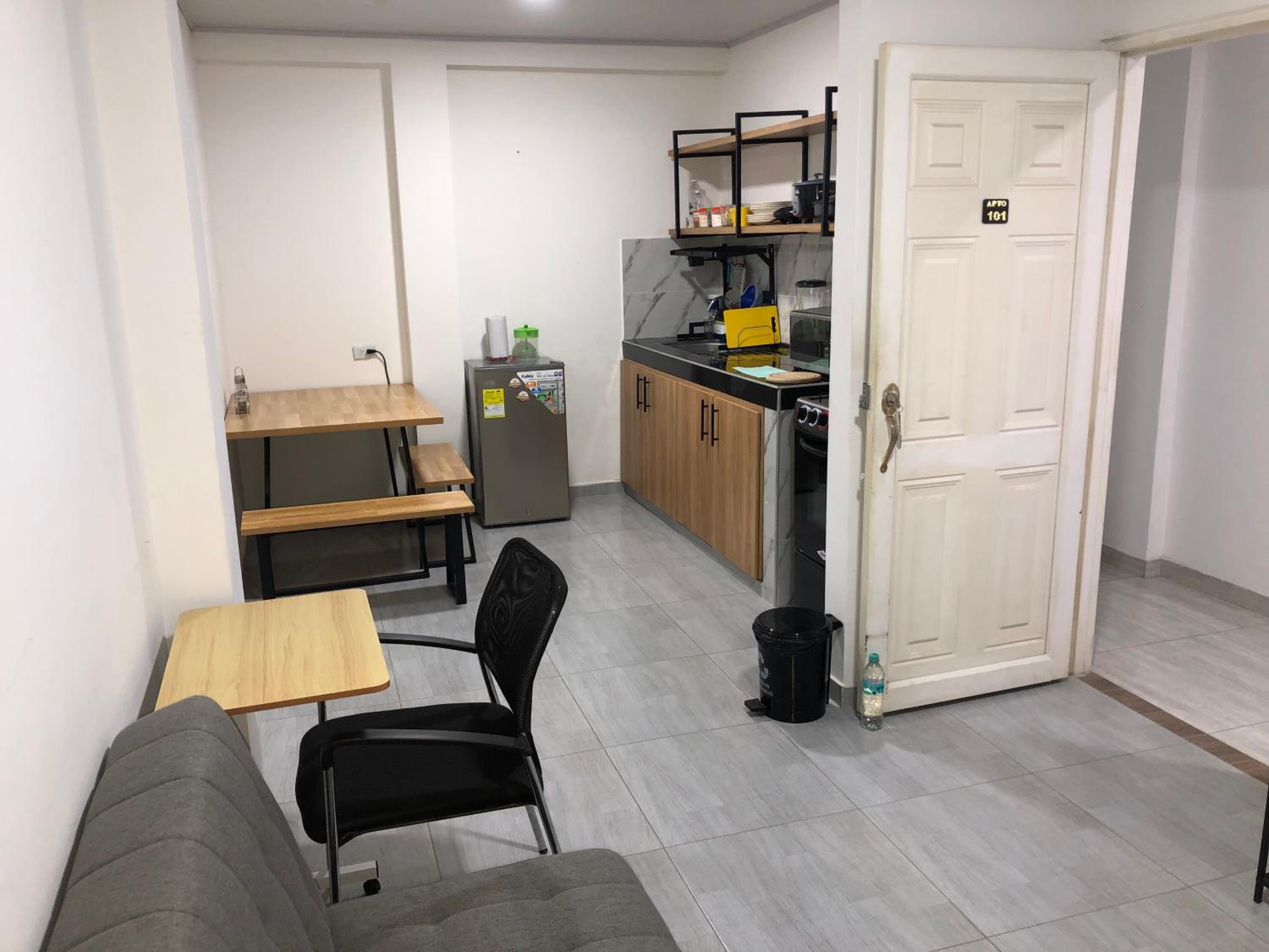 Acogedor y Amplio Apartamento 101 El Jardin
