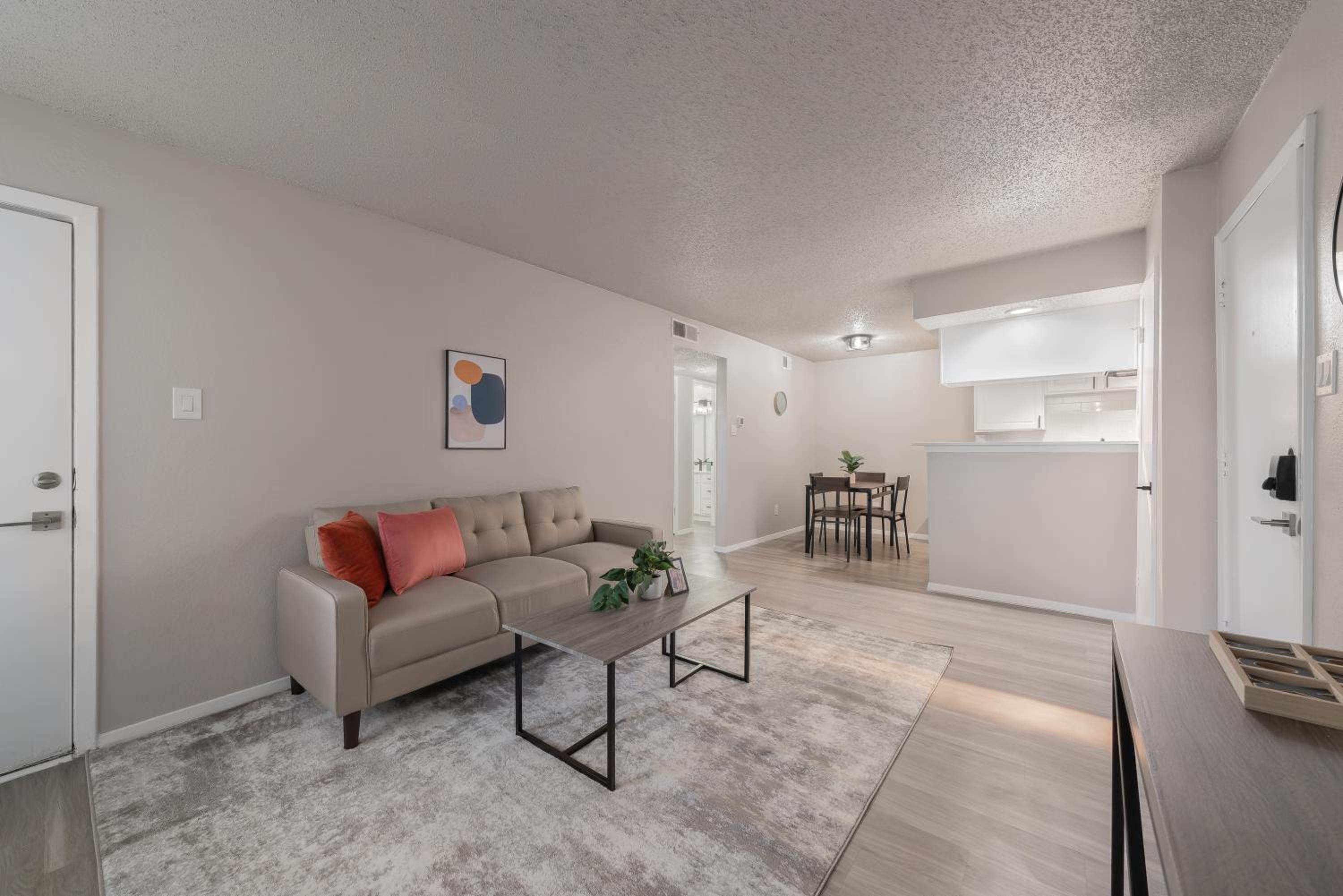 The Landry 214 Spacious and Cozy 1 Bedroom 1bth view 4