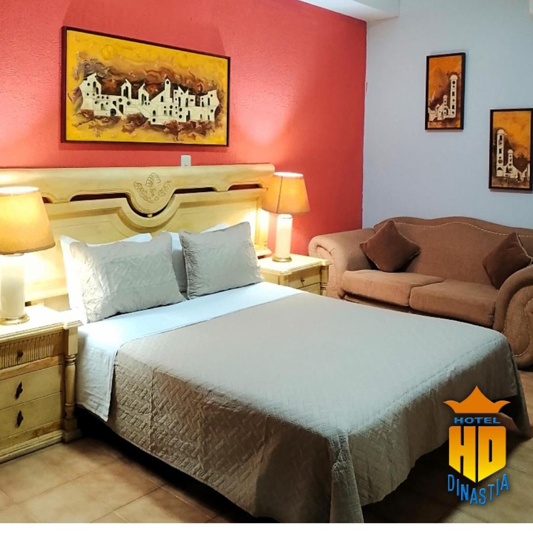 Hotel Dinastía