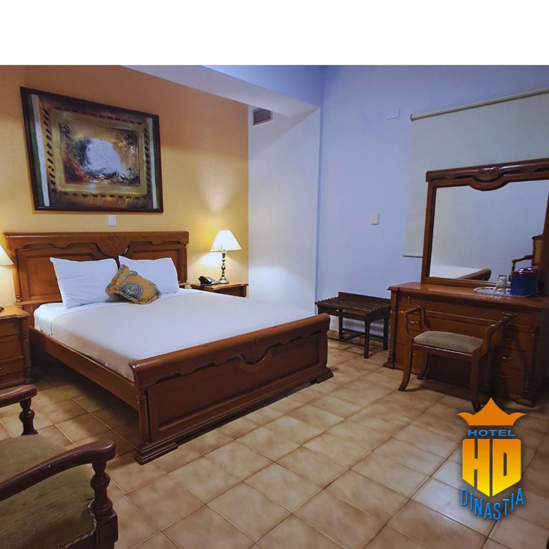 Hotel Dinastía