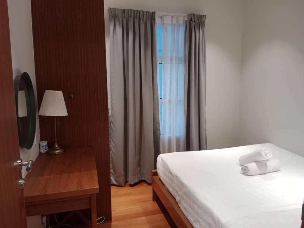 sky suites klcc by near petronas twin tower