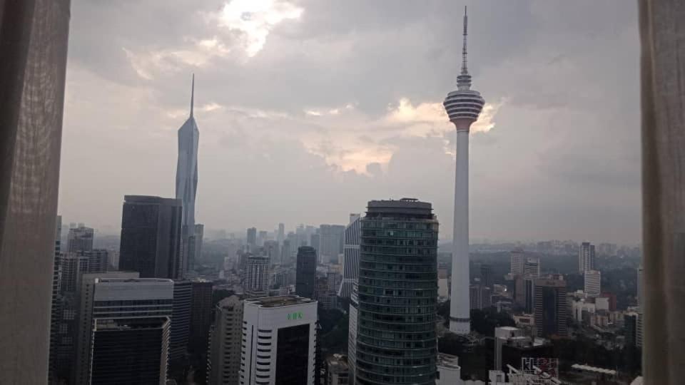 sky suites klcc by near petronas twin tower