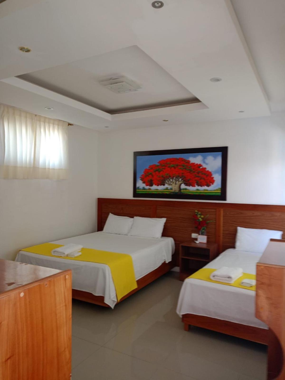 Galápagos Isabela Hotel Loja view 4