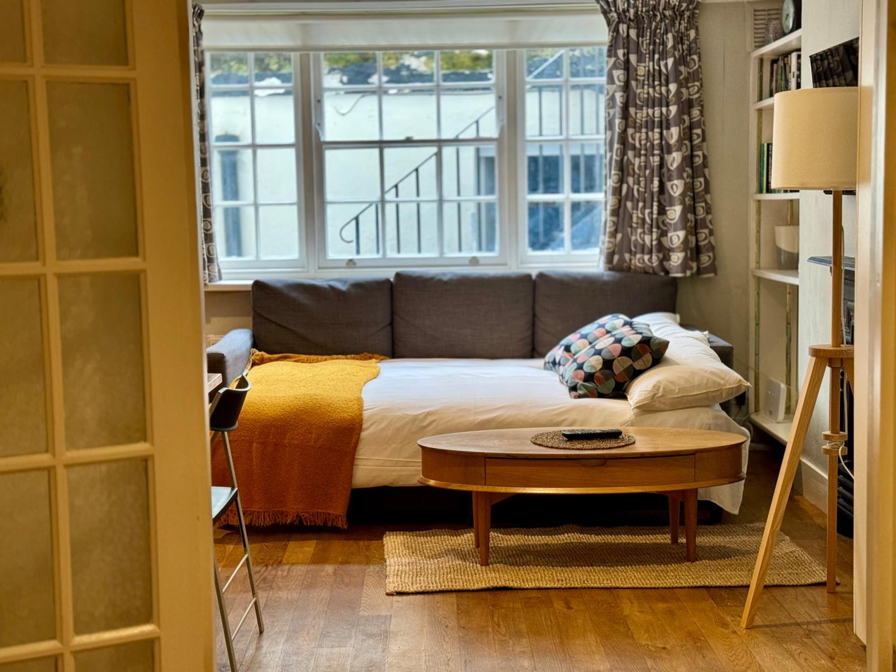 Central London Regent Park apartment