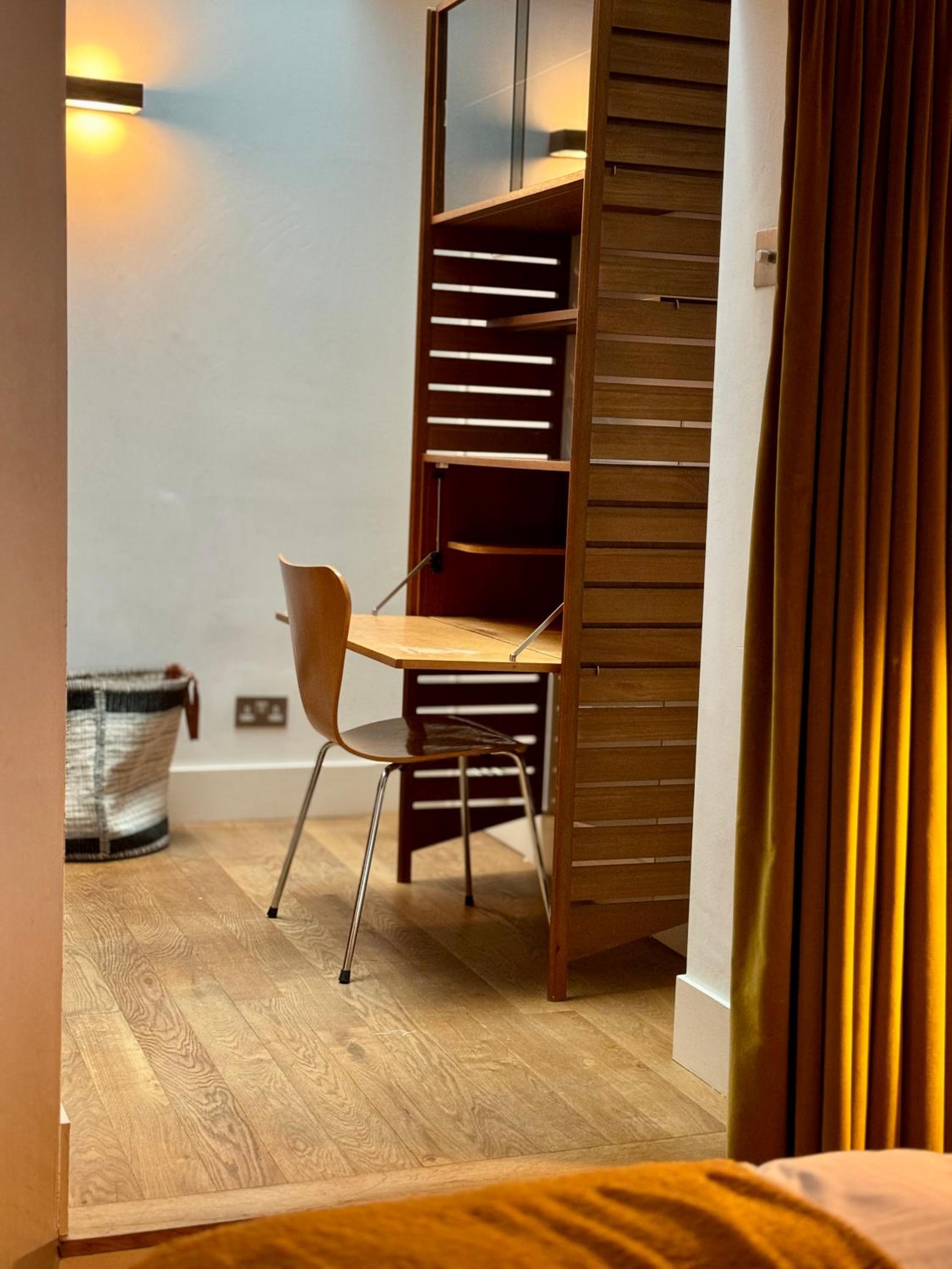 Central London Regent Park apartment