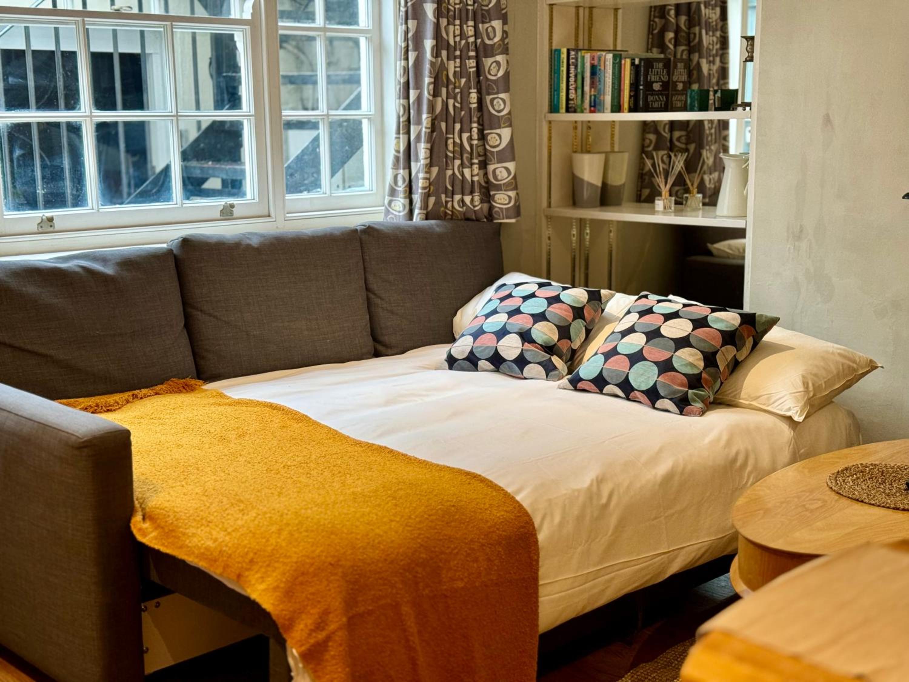 Central London Regent Park apartment