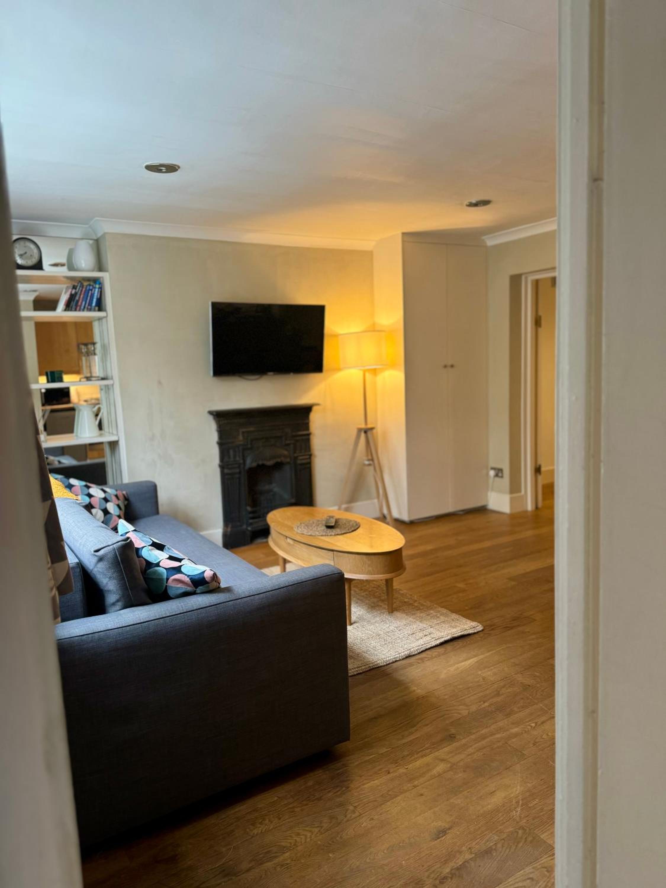 Central London Regent Park apartment
