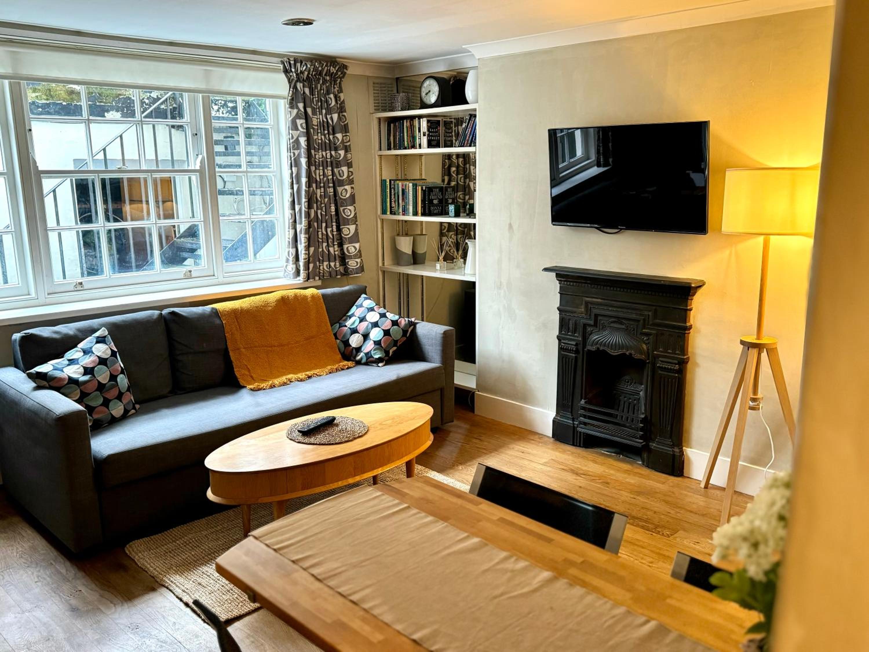 Central London Regent Park apartment