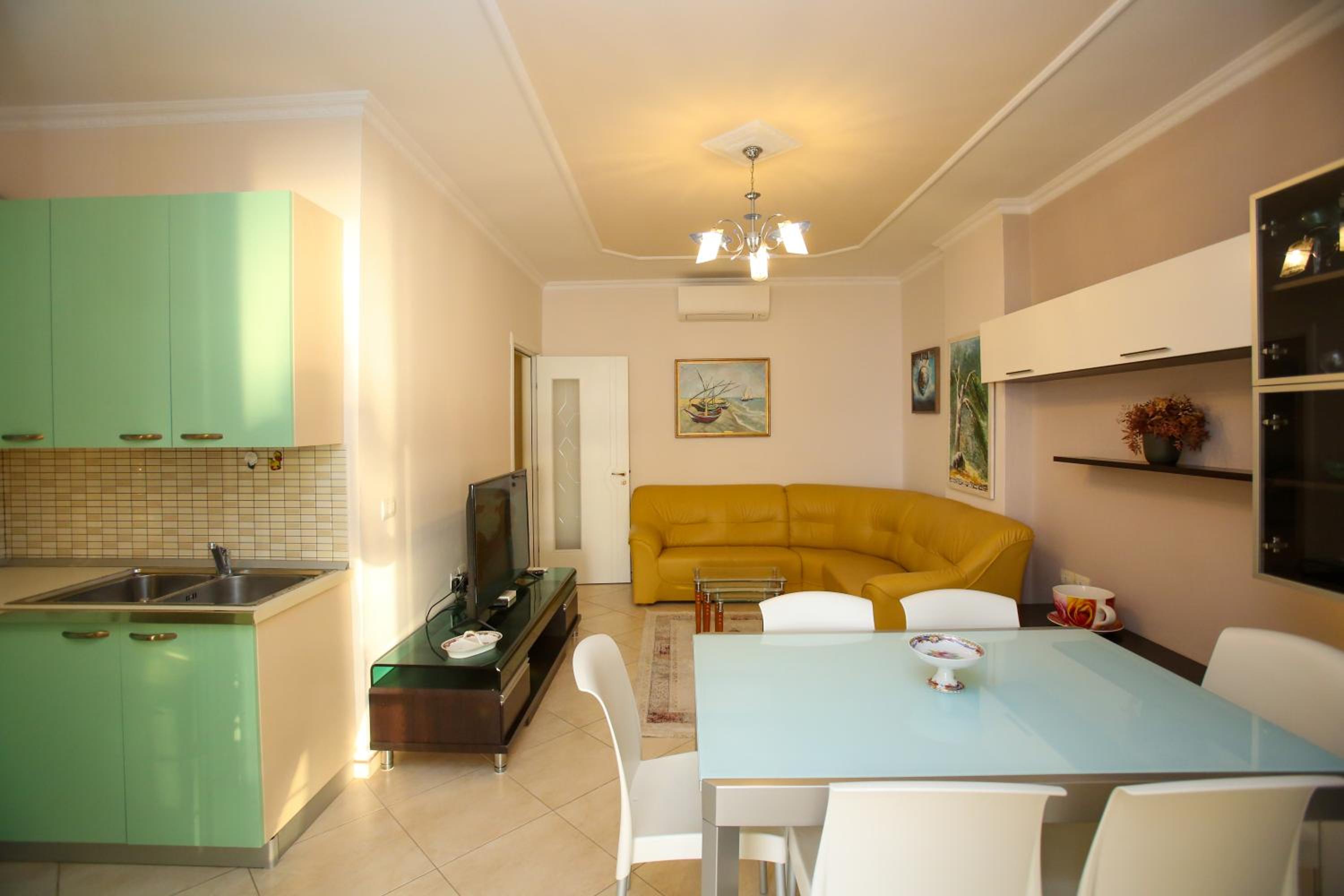 Hotel Visar Apartment Iriish - Image 1