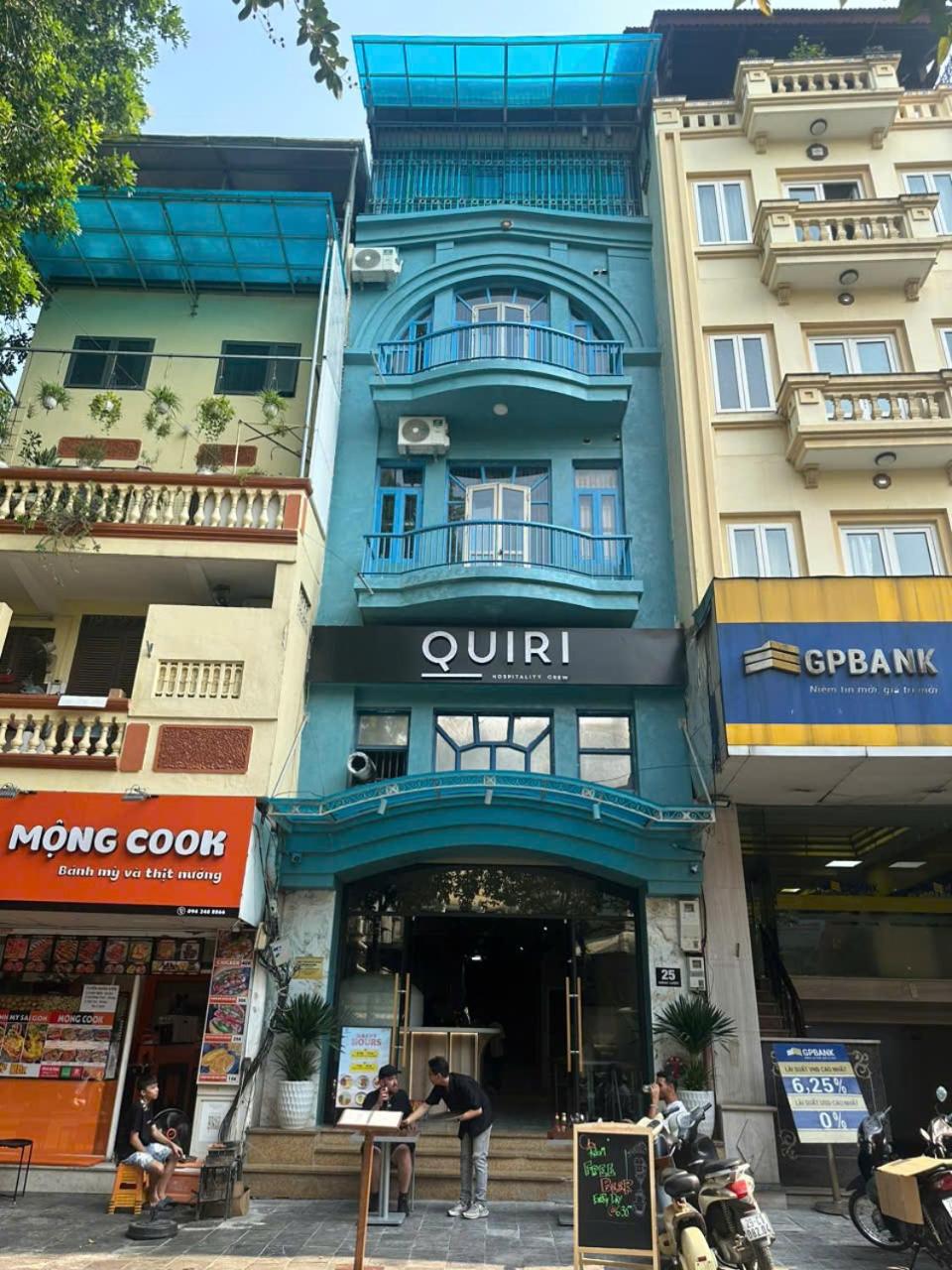 Quiri Hostel Hanoi