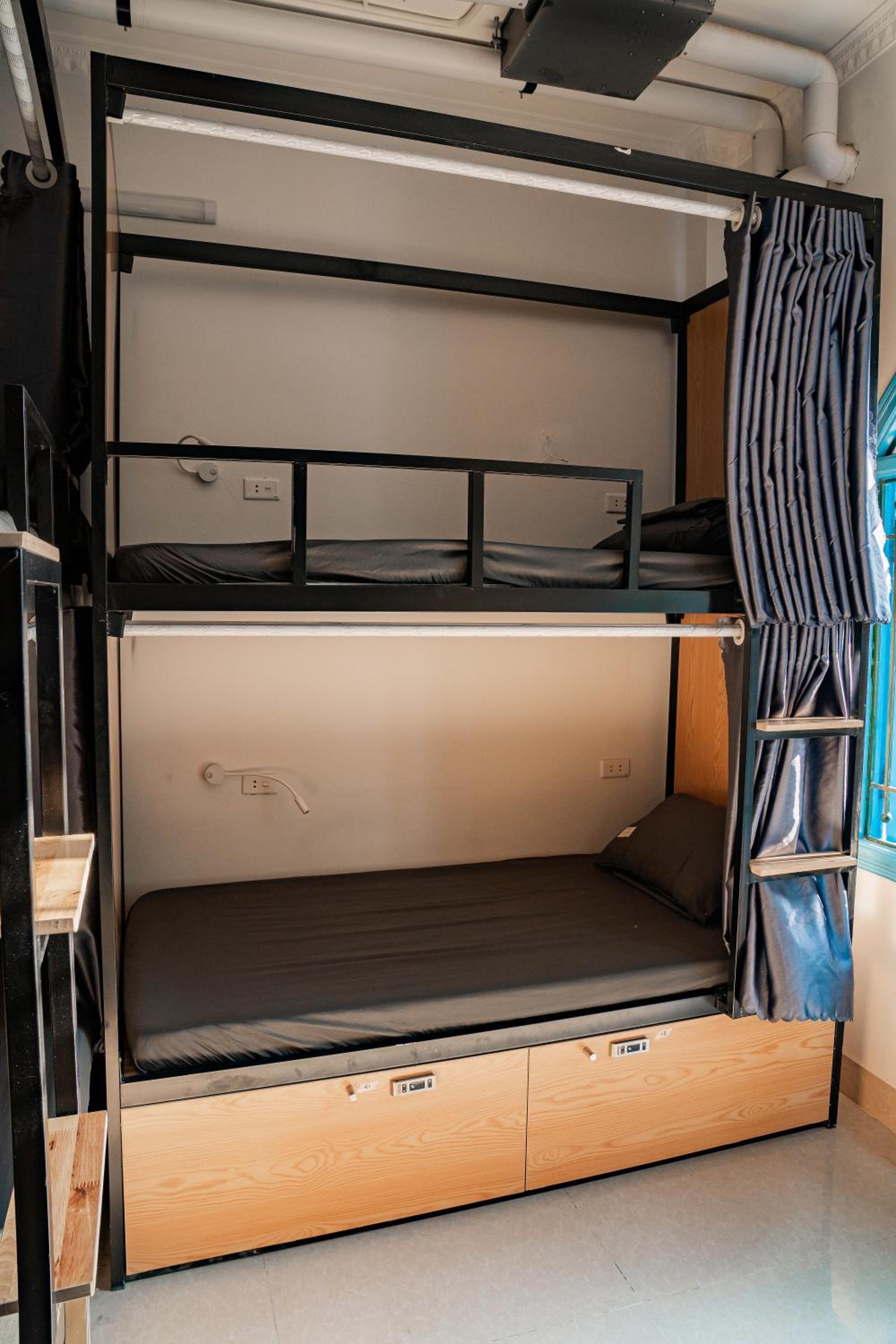 Quiri Hostel Hanoi