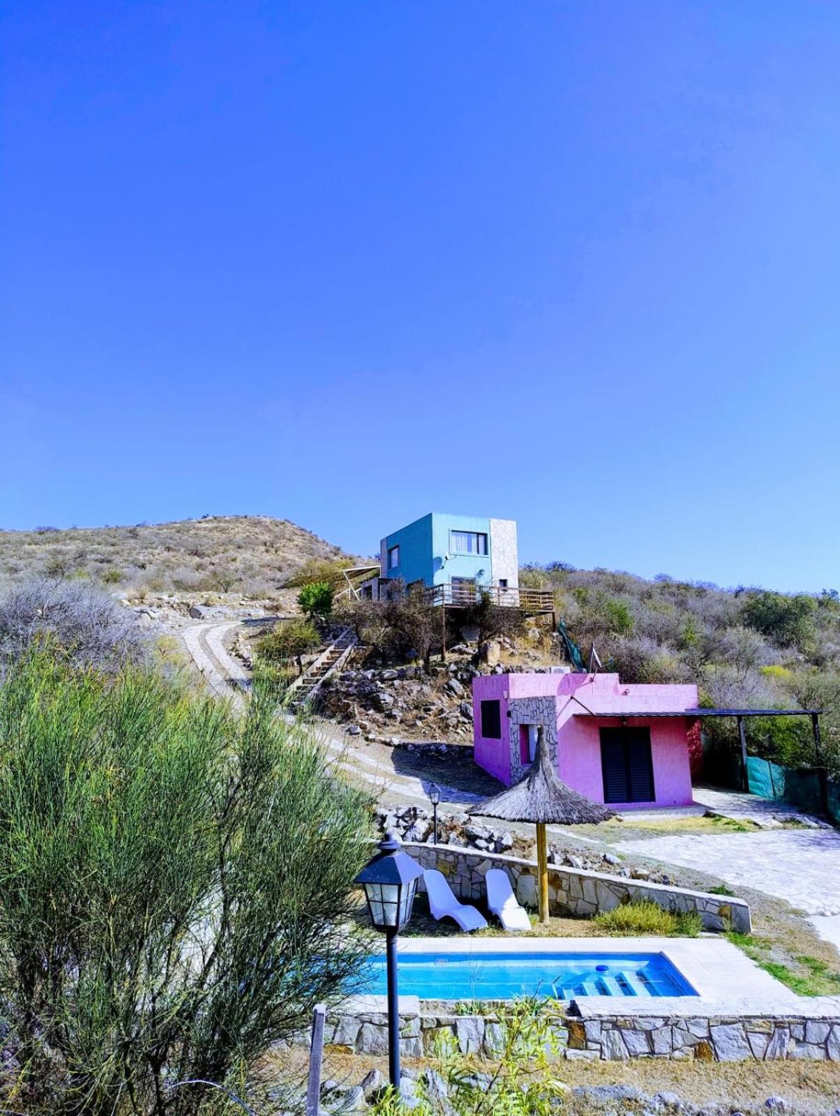 Cabañas DOS COLORES