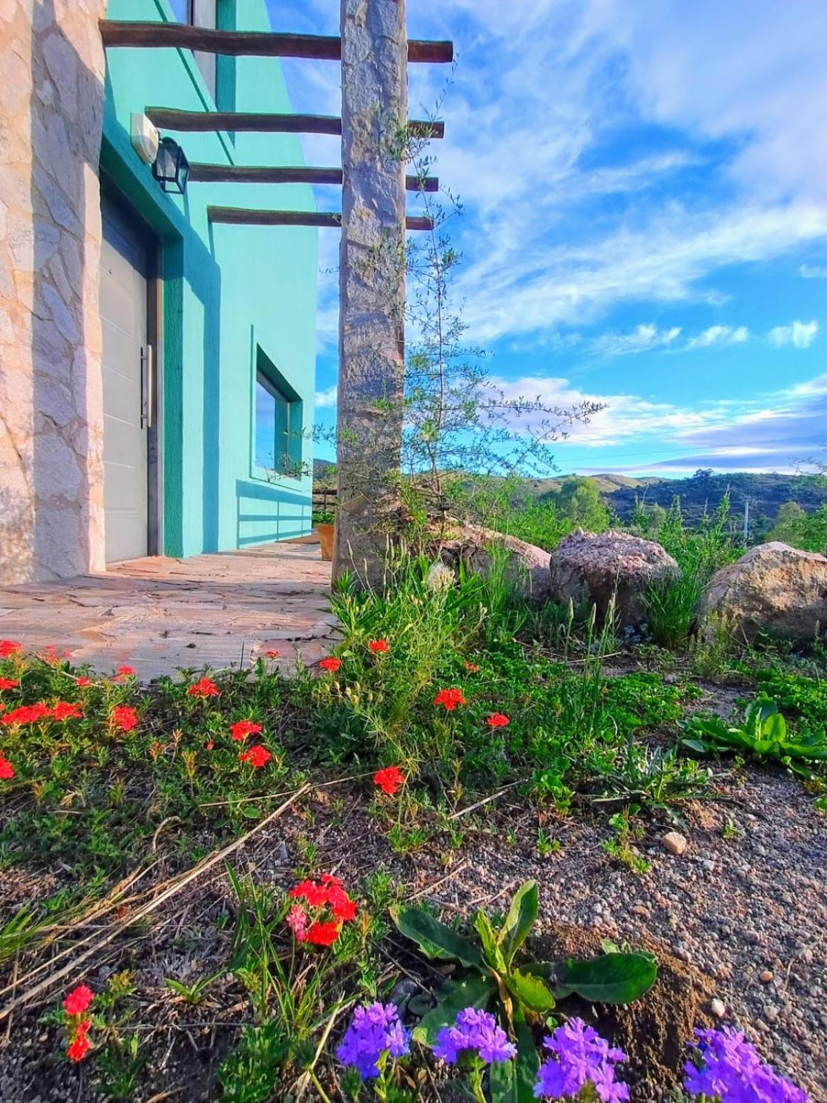 Cabañas DOS COLORES
