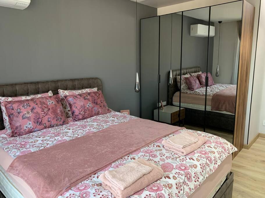 Lillium home